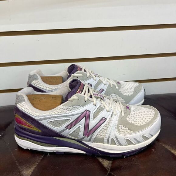 New Balance W1540WP1 White Purple Running Shoe Women's Size 10.5 B Made USA - Picture 1 of 8